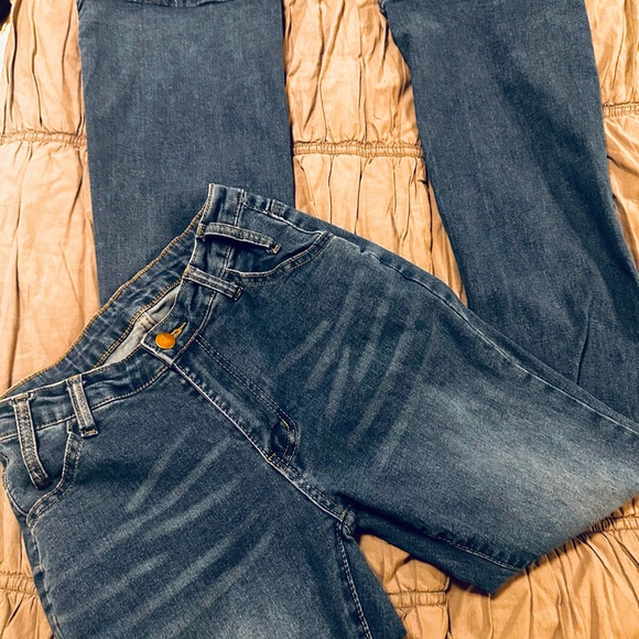 Y2K High Rise Flare Jeans in Light wash - Picture 5 of 5